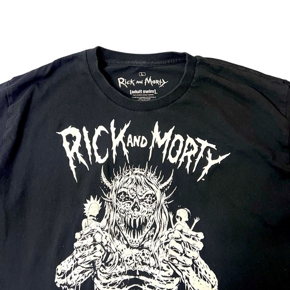 Black Graphic T-Shirt - Picture 2 of 3